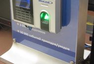 Демонстрационная стойка для презентации биометрических систем компании «BioLink Solutions» — вид 2