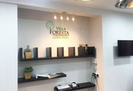 Несветовой плоский логотип для VillaForesta — вид издалека
